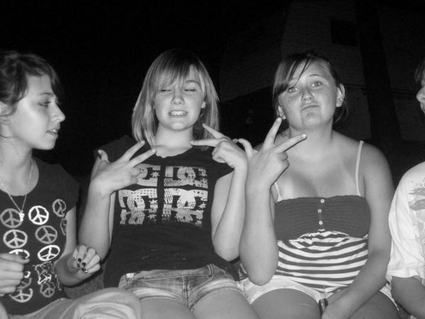Lindsayyy&&Kendra<3